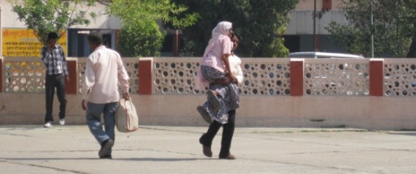 1. April Ankunft in Khairabad (bei Sitapur)