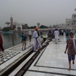 Freiwilligenarbeit nach dem Gebet am Sonntag